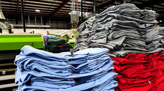 Bulk t-shirt printing production for large custom apparel orders